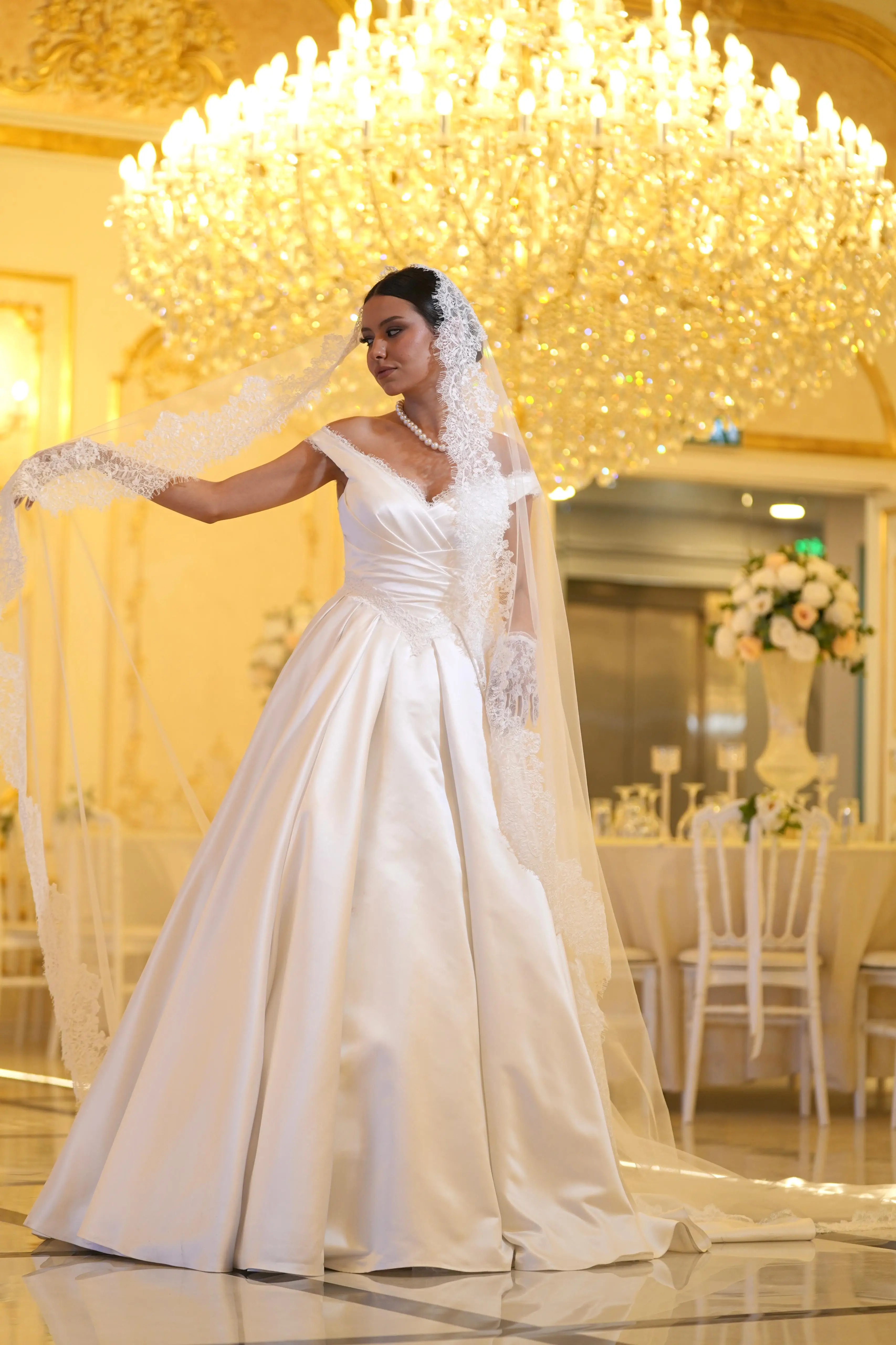 Eleni - Detay Görünüm