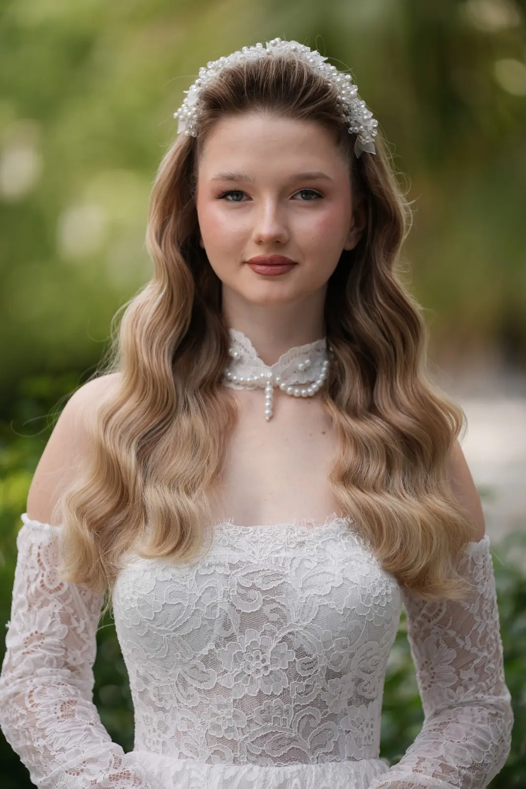 Larissa - Fransız Dantelli Ön Görünüm