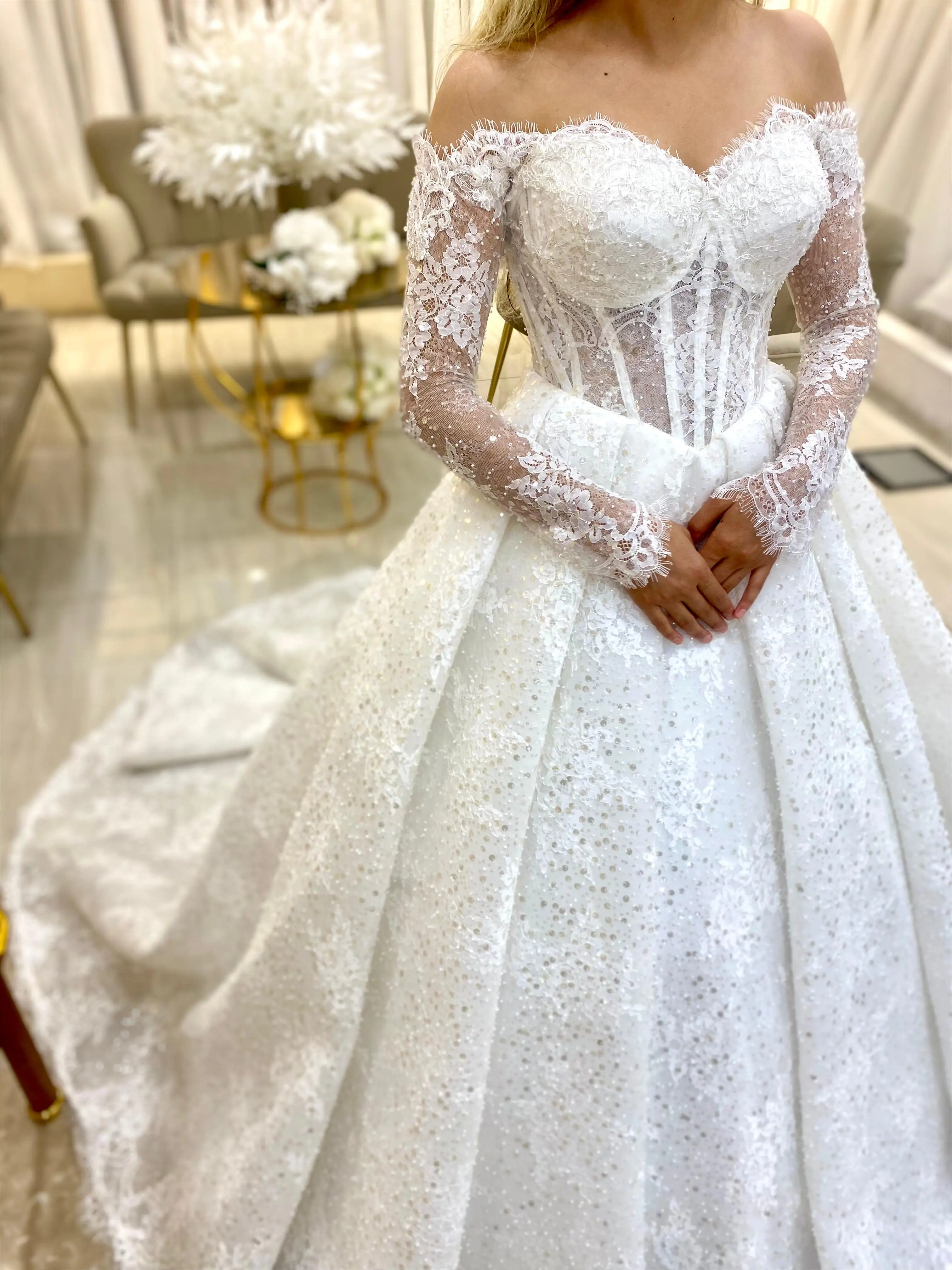 Armut Vücut Tipi İçin Gelinlik Seçimi